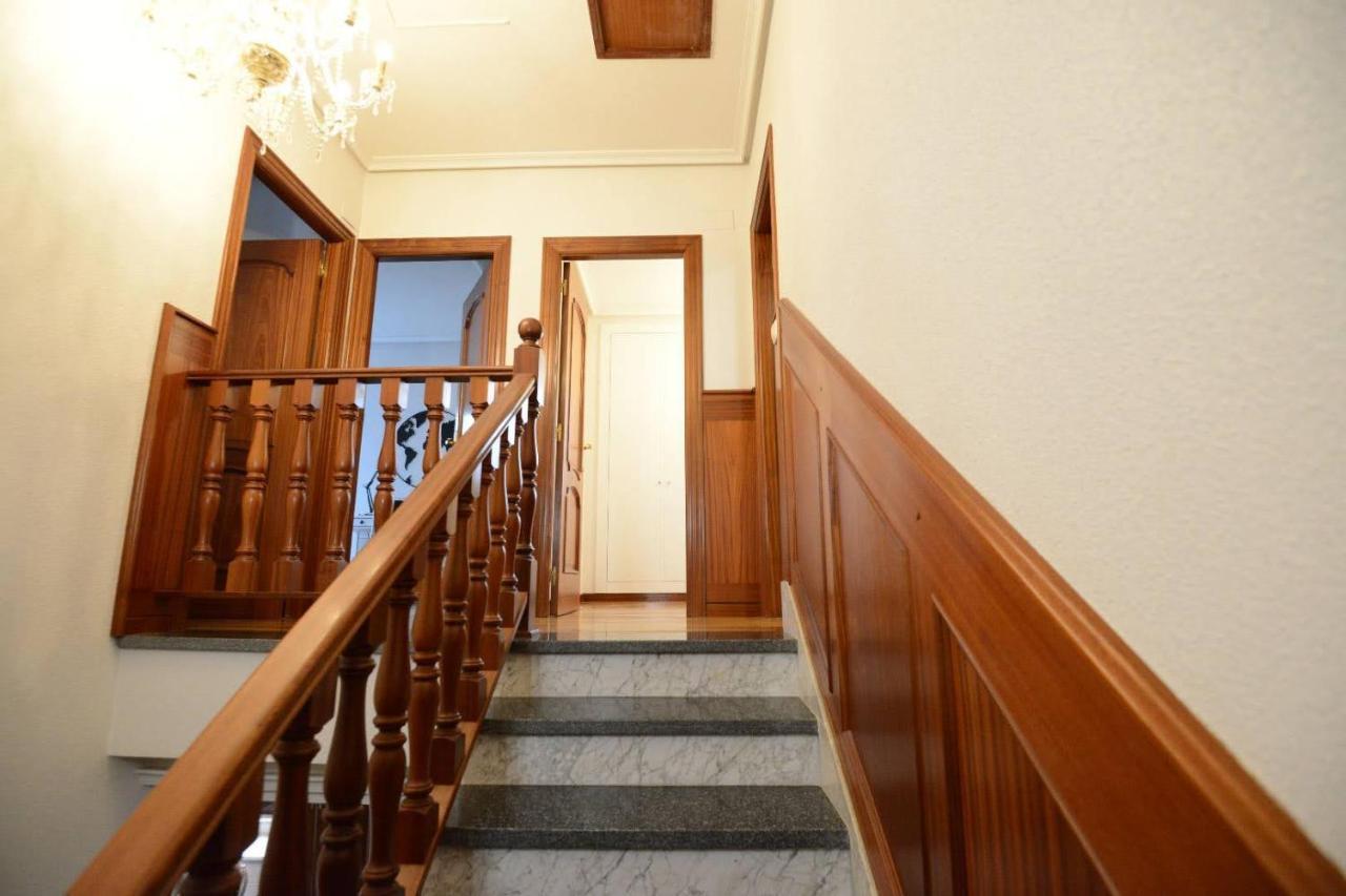 Housing Leon Casa Con Jardin Villa ภายนอก รูปภาพ