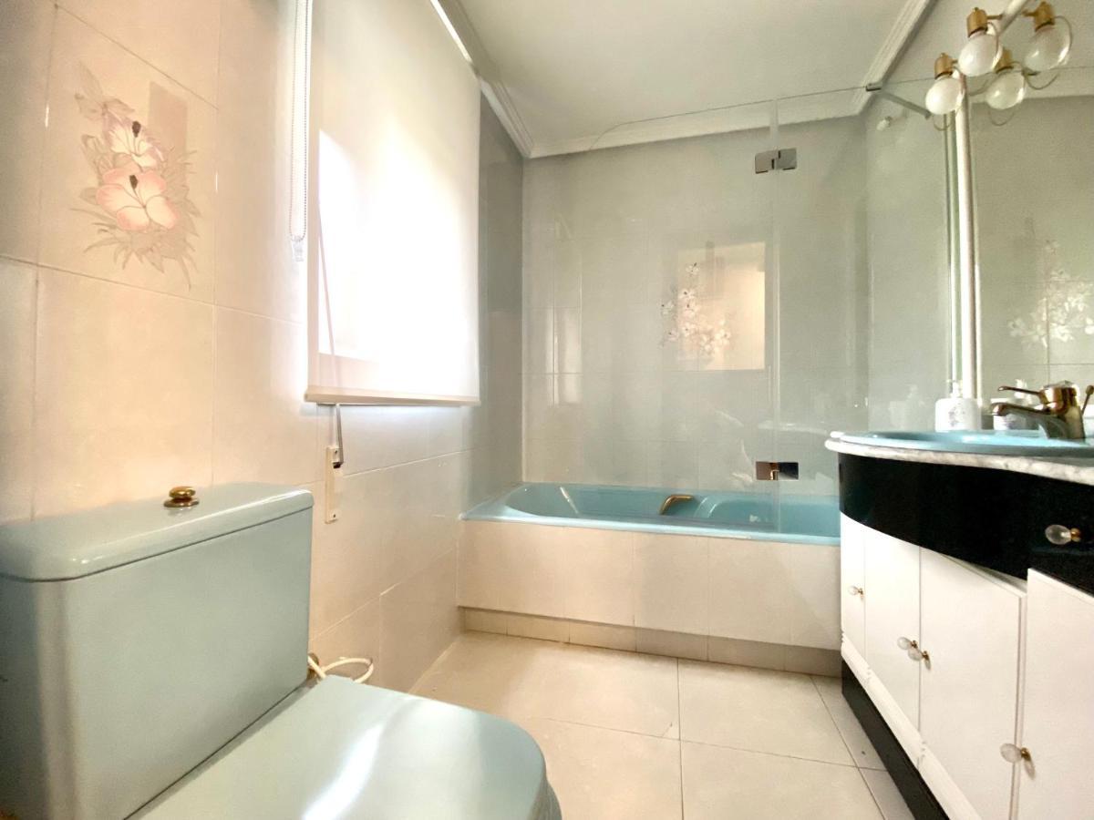 Housing Leon Casa Con Jardin Villa ภายนอก รูปภาพ