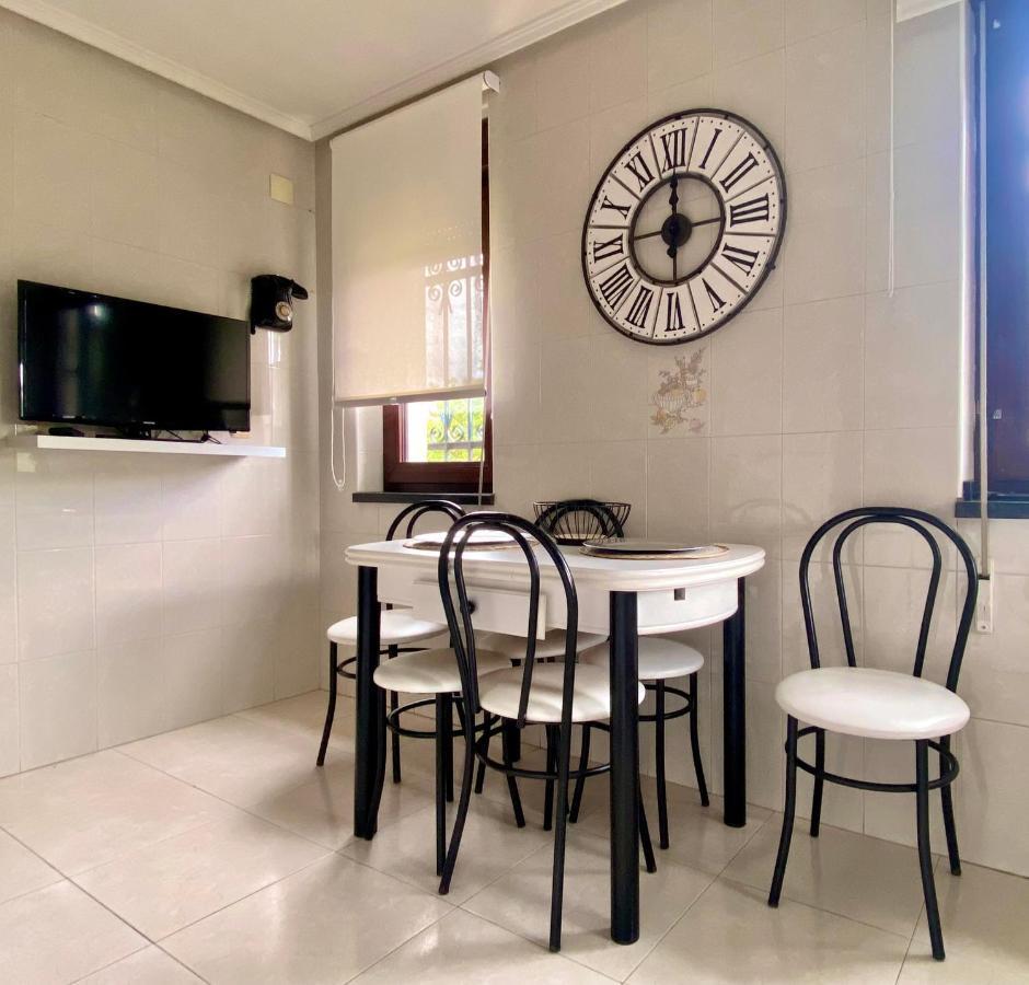 Housing Leon Casa Con Jardin Villa ภายนอก รูปภาพ